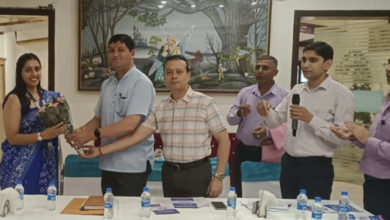 Photo of जोगिंद्र डीसीसीबी के चेयरमैन ने कर्मचारियों की ली समीक्षा बैठक