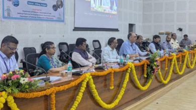 Photo of सहकारिता आधारित ब्लू इकोनॉमी को बढ़ावा; केंद्रीय मत्स्य सचिव ने रायगढ़ क्लस्टर की समीक्षा की