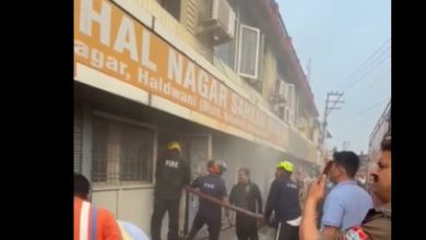Photo of कुर्मांचल बैंक शाखा के रिकॉर्ड रूम में लगी आग, टला हादसा