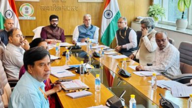 Photo of मोहोल और गुर्जर ने की प्रमुख सहकारी योजनाओं की समीक्षा